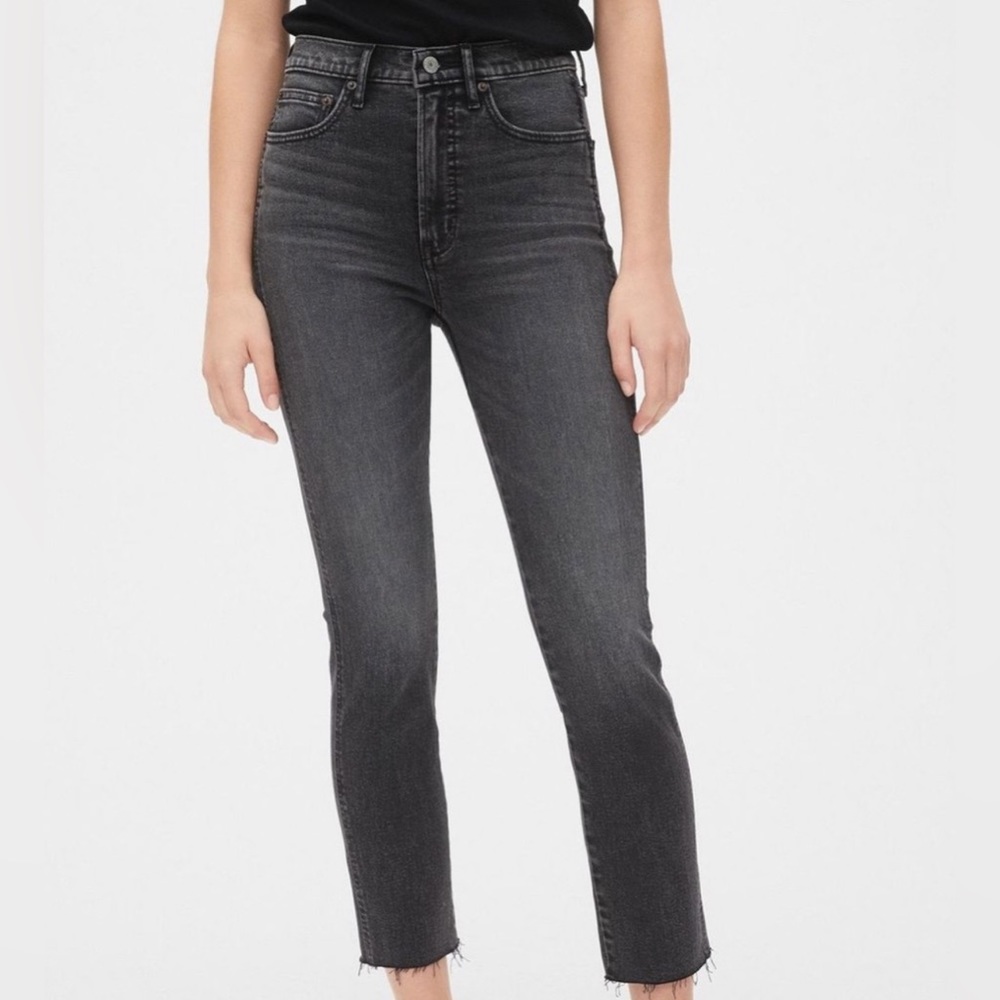Gap Cigarette high rise faded black 10R/30R